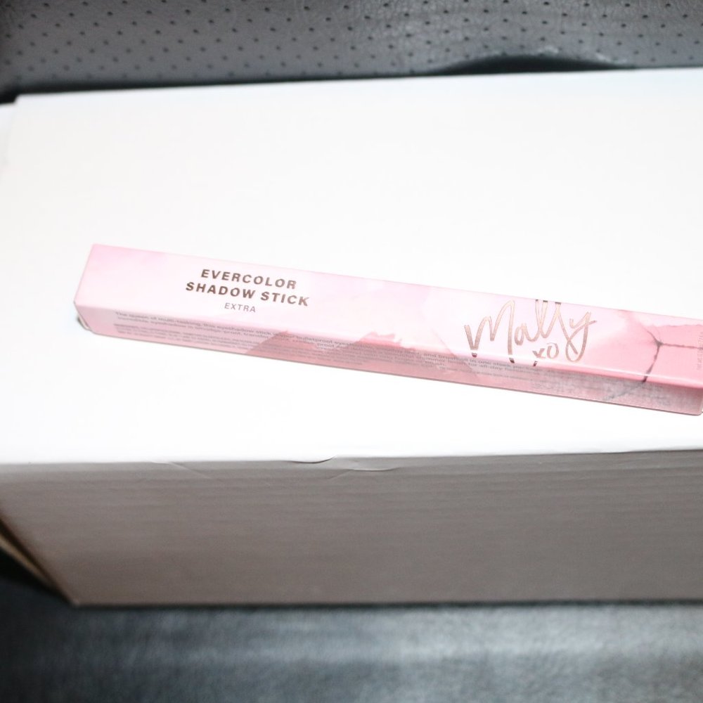 Molly XO Evercolor Shadow Stick Extra
